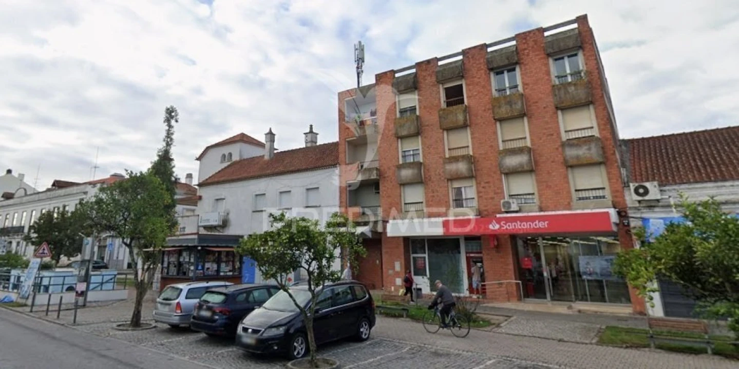 Loja para Venda em Vendas Novas Foto 1