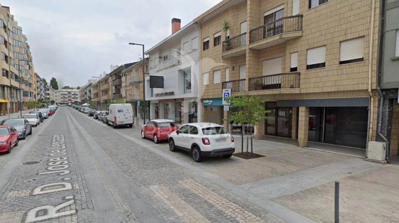 Loja para Venda em Paços de Ferreira Foto 3