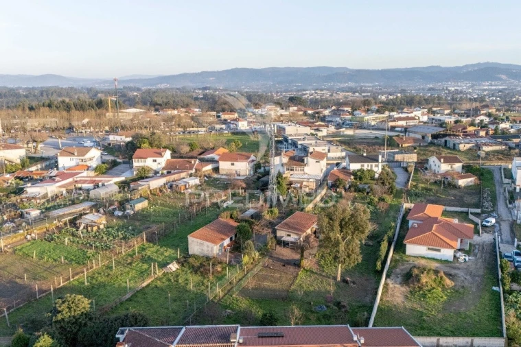 Moradia T3 para Venda em Soutelo Foto 36