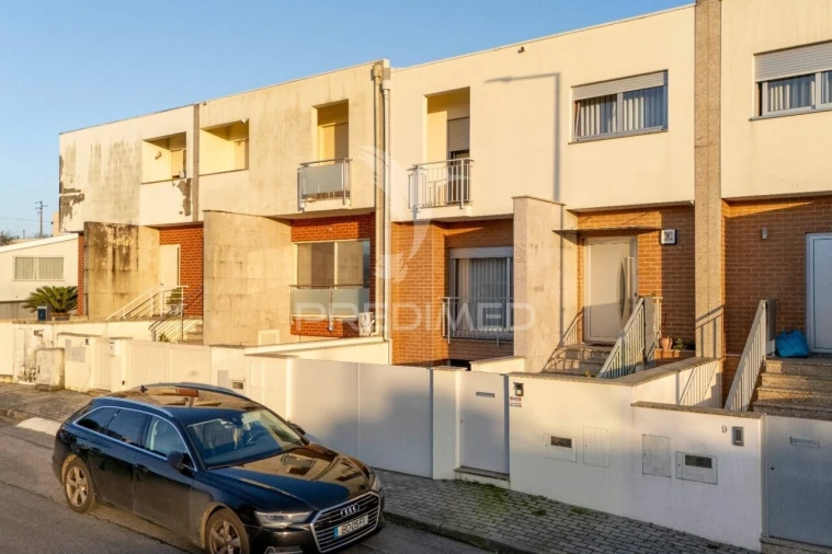 Moradia T3 para Venda em Soutelo Foto 31