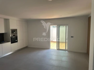 Apartamento T3 para Venda em Albufeira e Olhos de Água