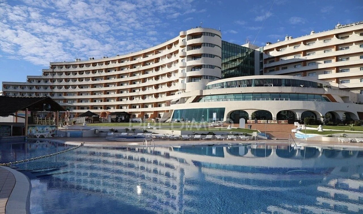 Apartamento T1 para Venda em Albufeira e Olhos de Água Foto 1
