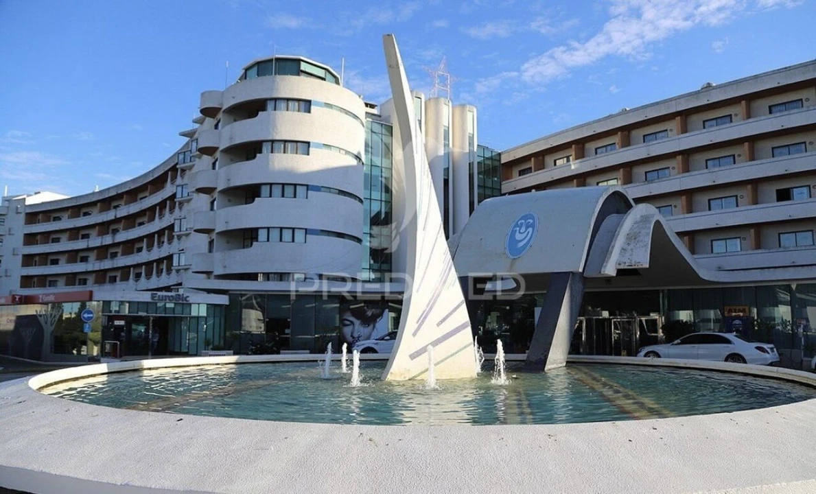 Apartamento T2 para Venda em Albufeira e Olhos de Água Foto 2