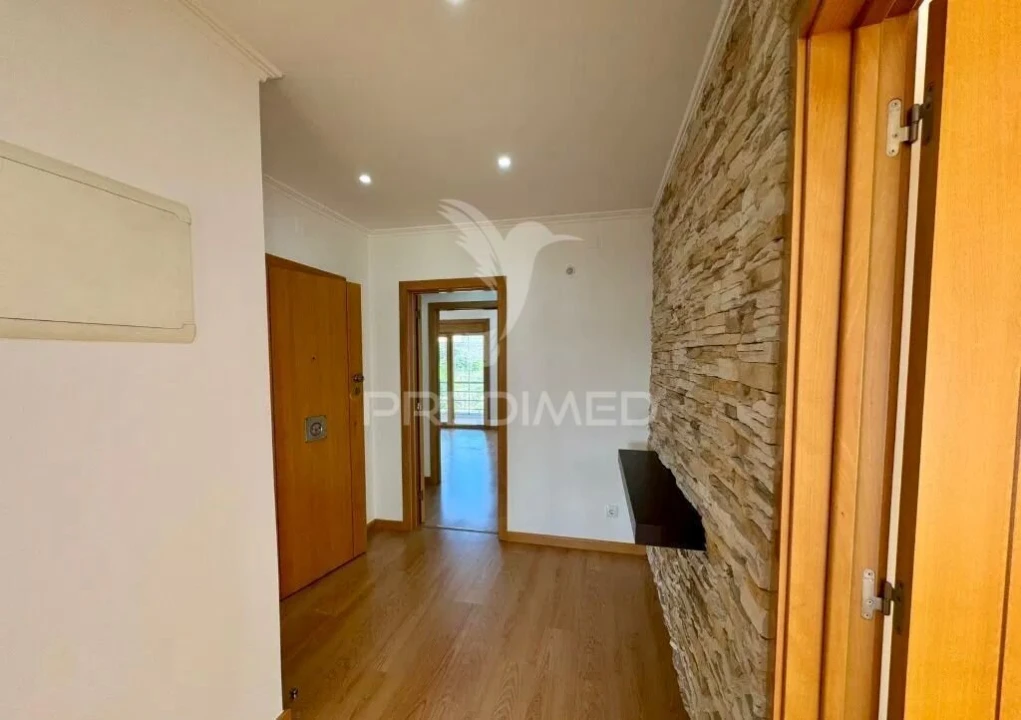 Apartamento T3 para Venda em Odivelas Foto 4