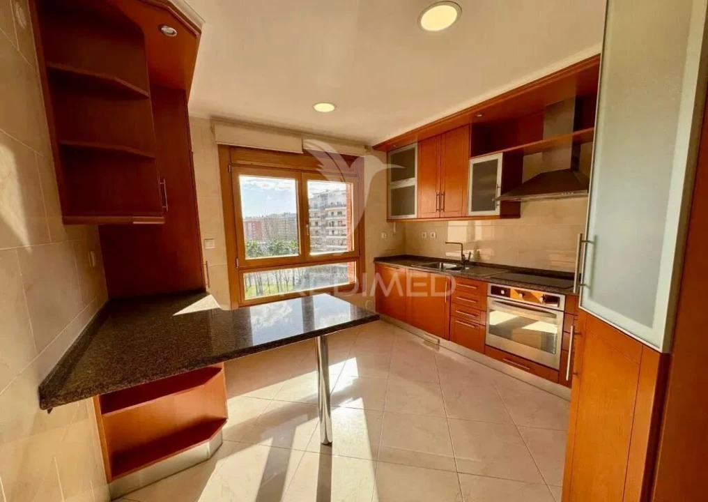 Apartamento T3 para Venda em Odivelas Foto 6