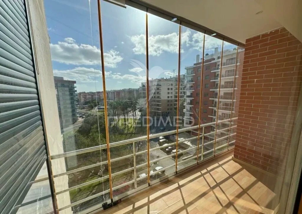 Apartamento T3 para Venda em Odivelas Foto 18