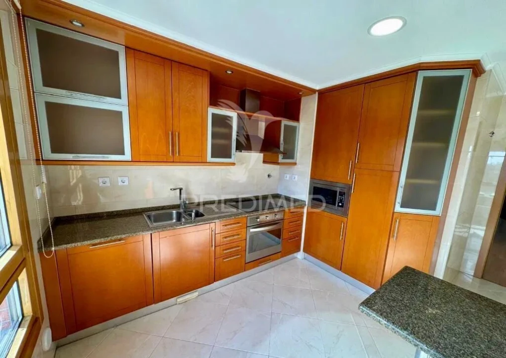 Apartamento T3 para Venda em Odivelas Foto 8