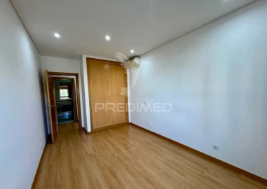 Apartamento T3 para Venda em Odivelas