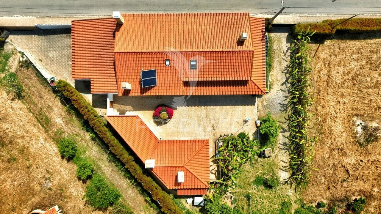 Moradia T4 para Venda em São Teotónio Foto 31