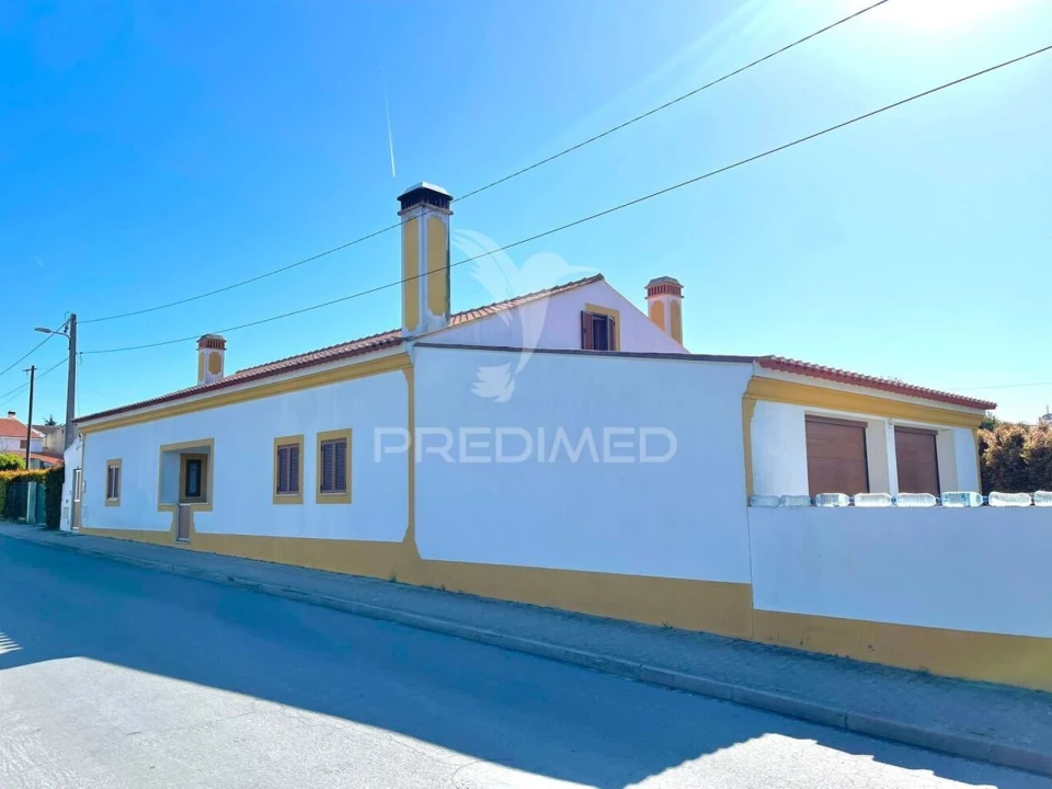 Moradia T4 para Venda em São Teotónio Foto 27