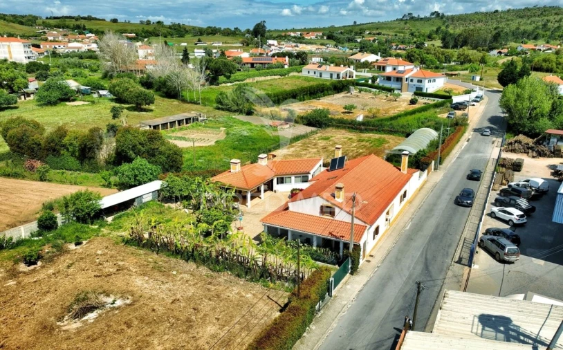 Moradia T4 para Venda em São Teotónio Foto 33