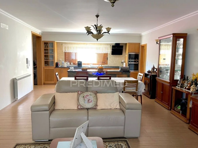 Moradia T4 para Venda em São Teotónio Foto 7