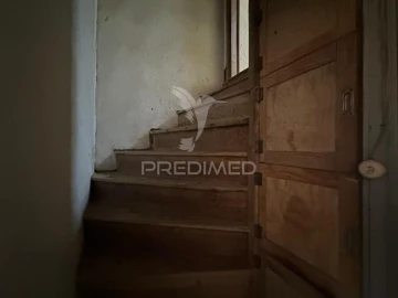 Prédio para Venda em Alcanhões