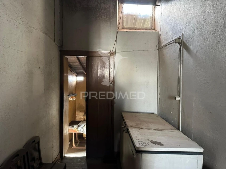 Prédio para Venda em Alcanhões Foto 6