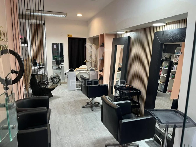 Loja para Arrendamento em Setubal (São Sebastião) Foto 1