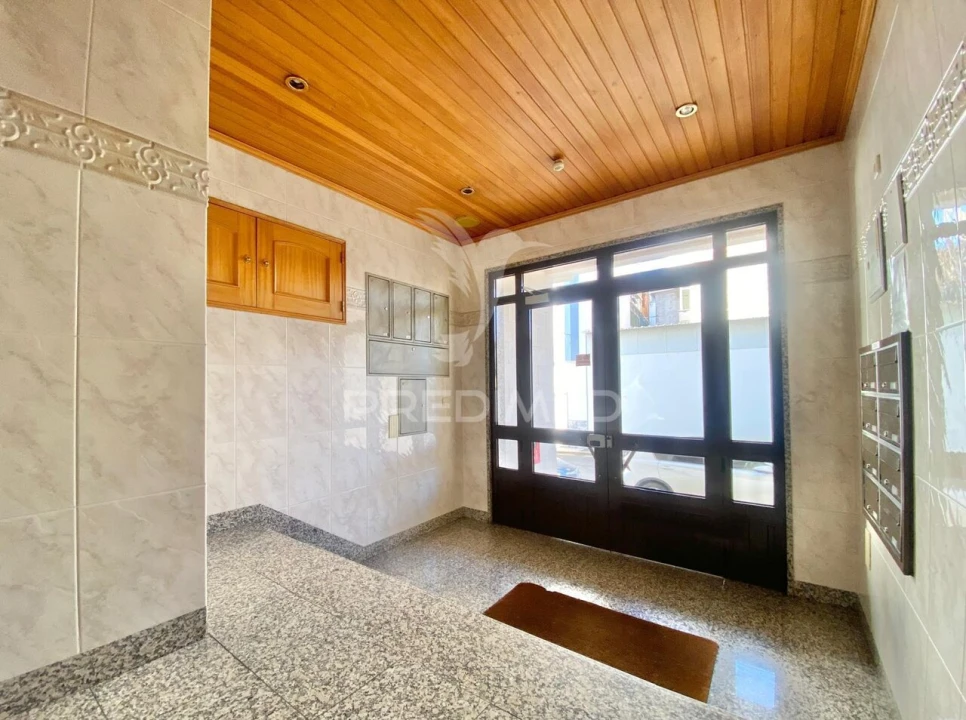 Apartamento T2 para Venda em Santa Clara Foto 29