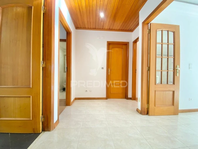 Apartamento T2 para Venda em Santa Clara Foto 6