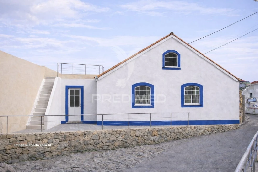 Moradia T3 para Venda em Ribeirinha Foto 5