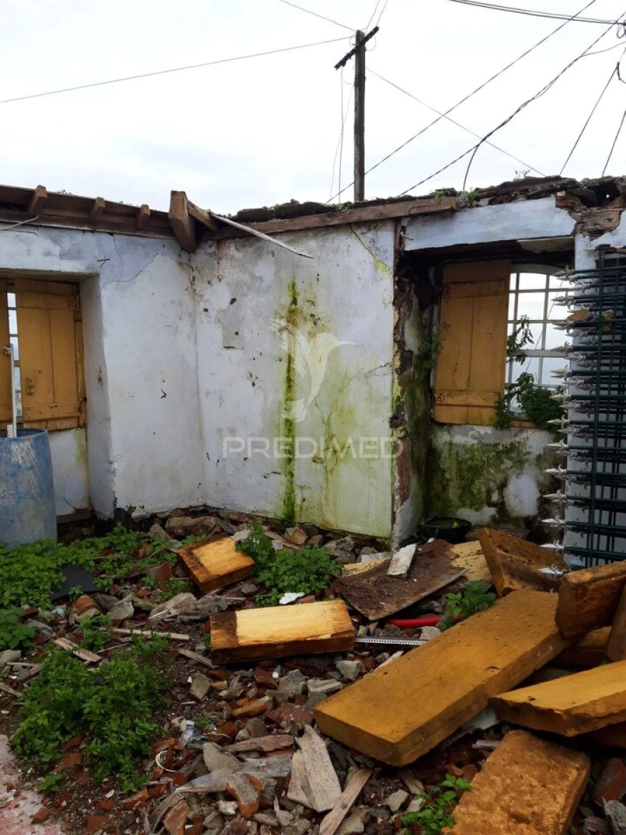 Moradia T3 para Venda em Ribeirinha Foto 12