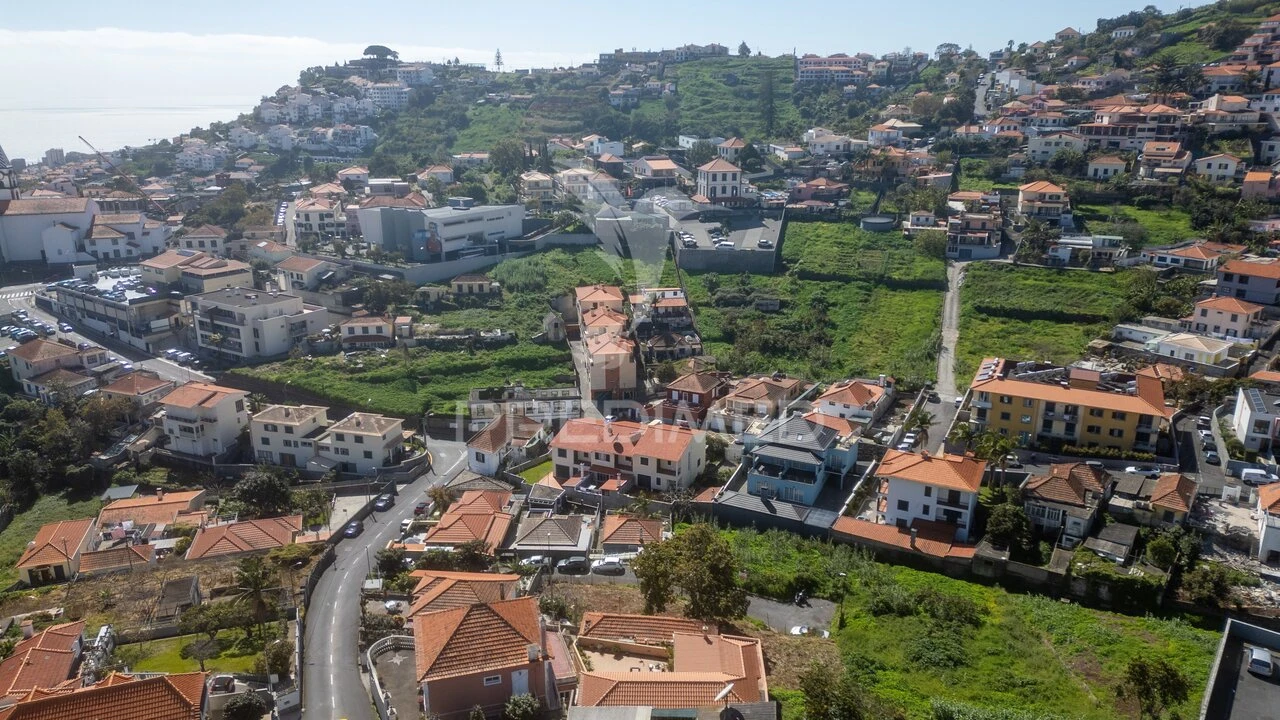 Moradia T3 para Venda em Santo Antonio Foto 18