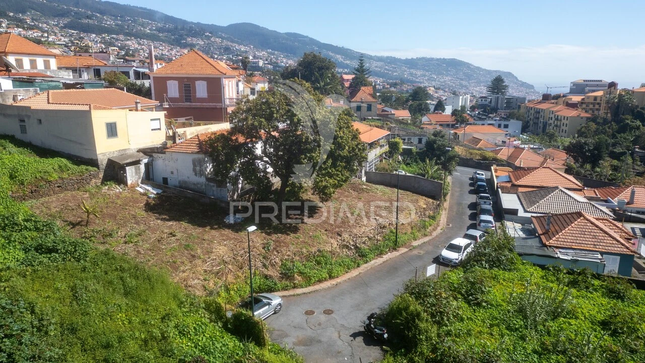 Moradia T3 para Venda em Santo Antonio Foto 28