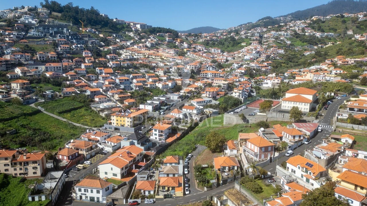 Moradia T3 para Venda em Santo Antonio Foto 22