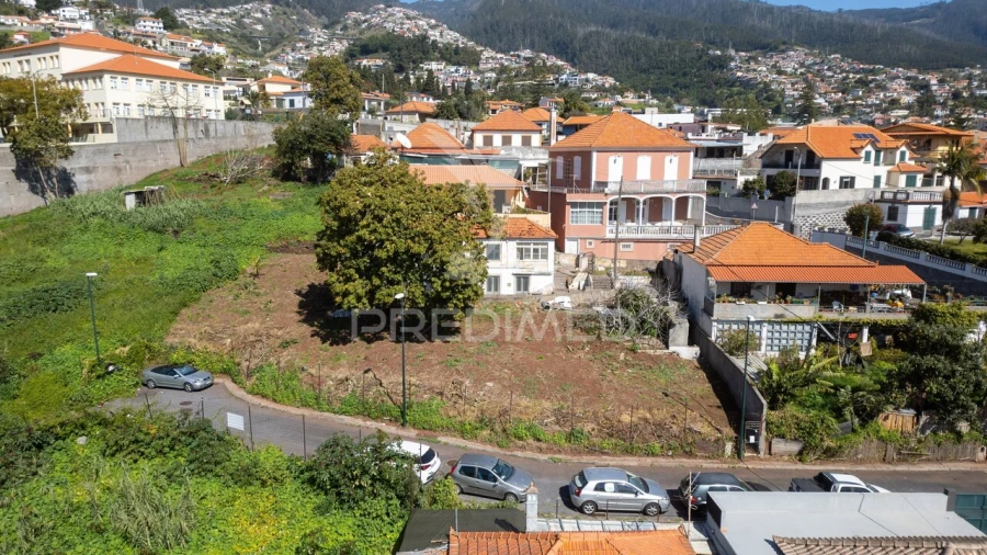 Moradia T3 para Venda em Santo Antonio Foto 14