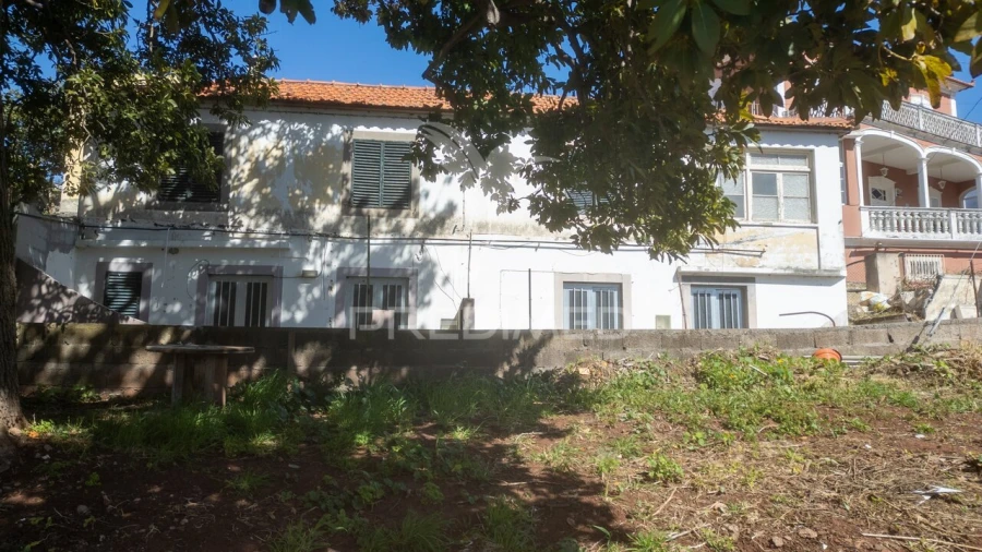 Moradia T3 para Venda em Santo Antonio Foto 1