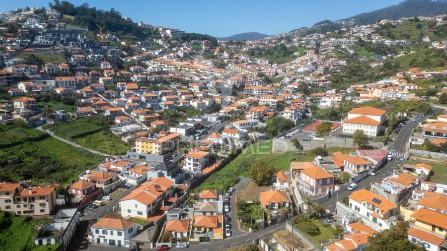 Moradia T3 para Venda em Santo Antonio Foto 22