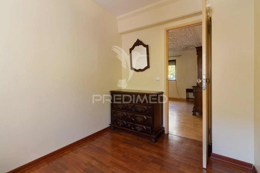 Apartamento T3 para Venda em São Domingos de Benfica Foto 17