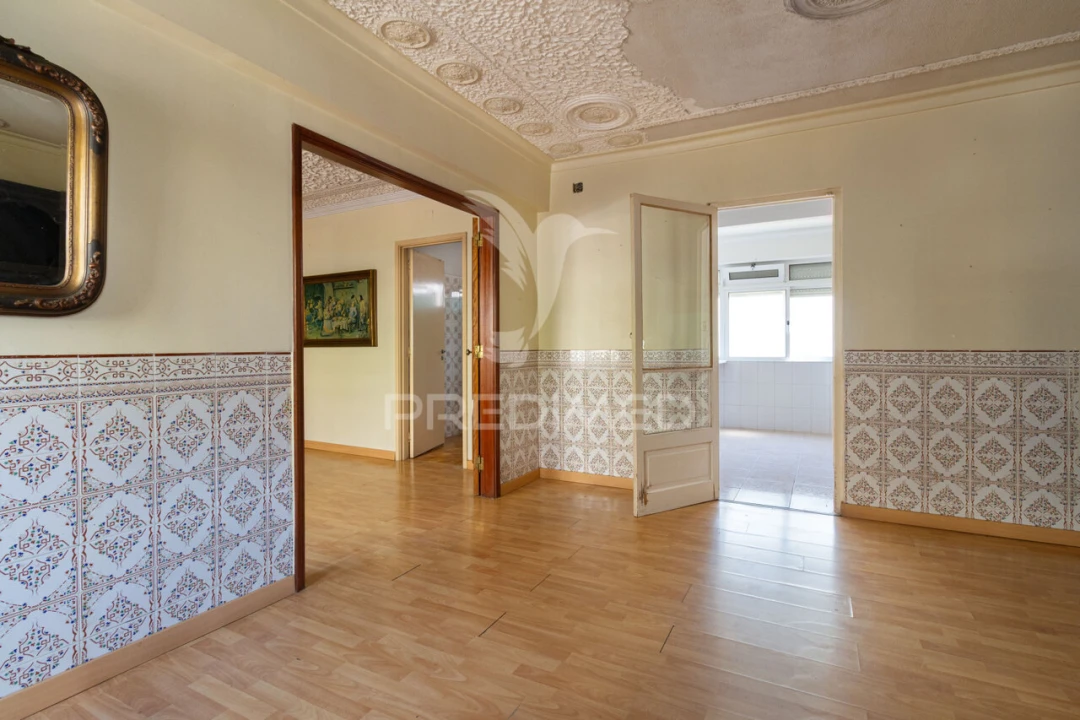 Apartamento T3 para Venda em São Domingos de Benfica Foto 11