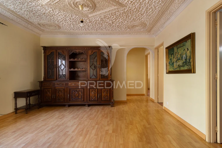 Apartamento T3 para Venda em São Domingos de Benfica Foto 15