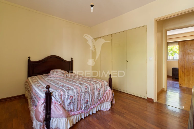 Apartamento T3 para Venda em São Domingos de Benfica Foto 22