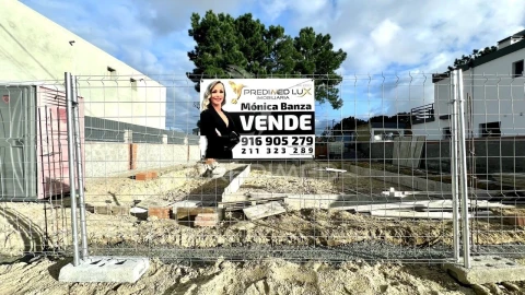 Moradia T3 para Venda em Fernao Ferro