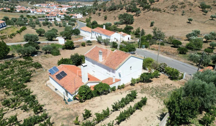 Moradia T2 para Venda em Vale de Santiago Foto 5