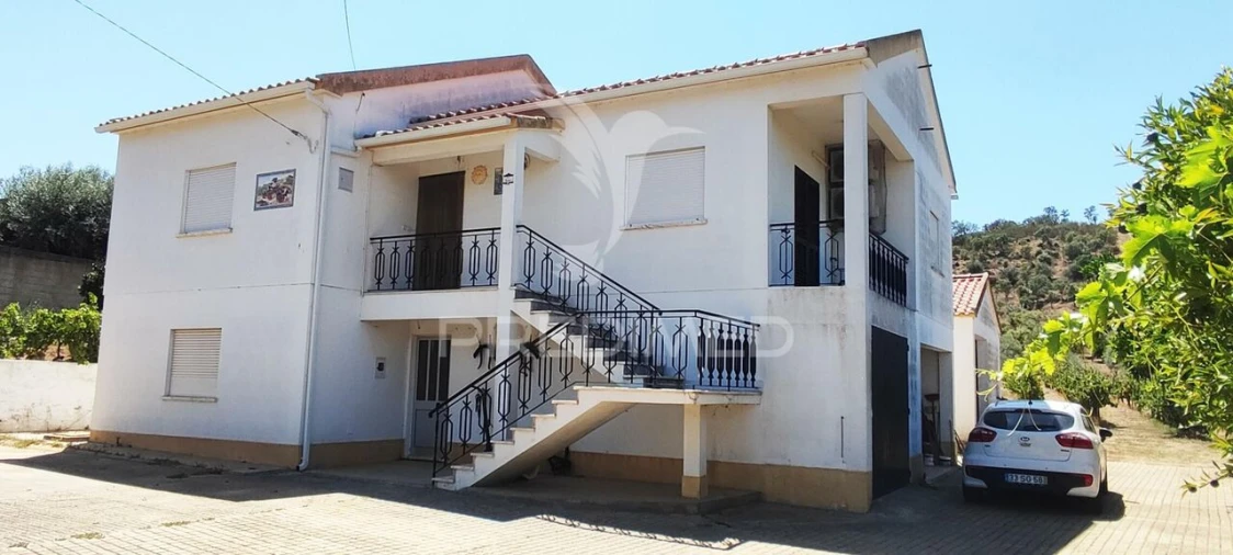 Moradia T2 para Venda em Vale de Santiago Foto 3