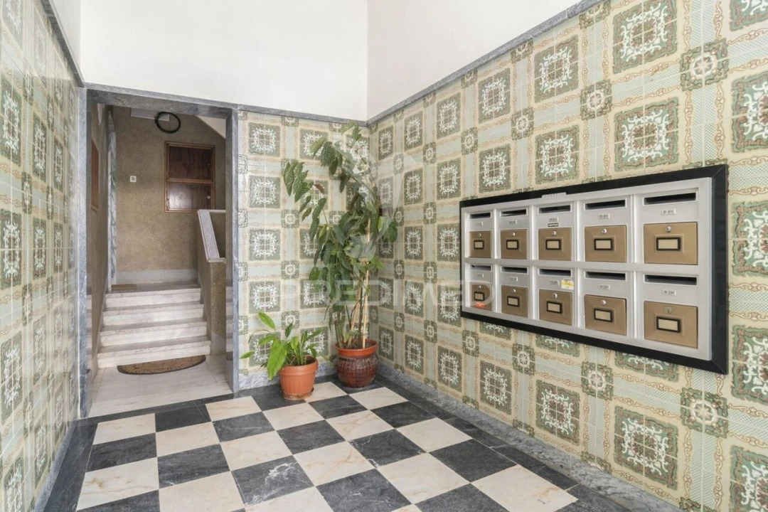 Apartamento T3 para Venda em Vialonga Foto 2