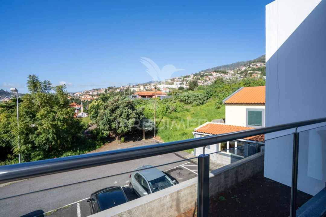 Moradia T3 para Venda em São Roque Foto 8