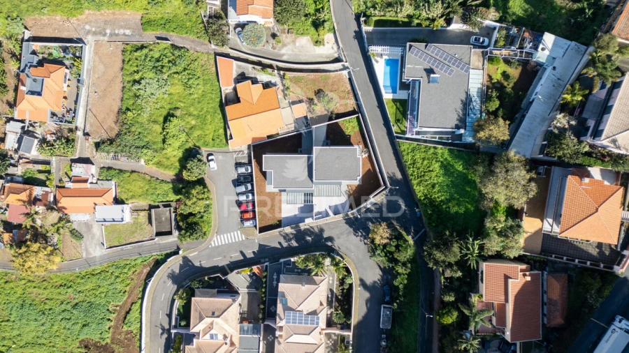 Moradia T3 para Venda em São Roque Foto 23