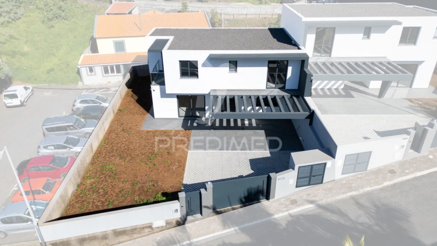 Moradia T3 para Venda em São Roque