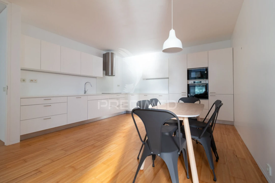 Moradia T4 para Venda em São Martinho Foto 10