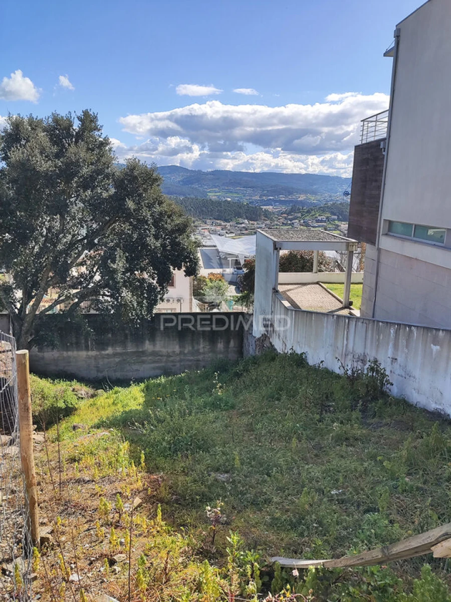 Terreno para Venda em Moreira de Conegos Foto 2
