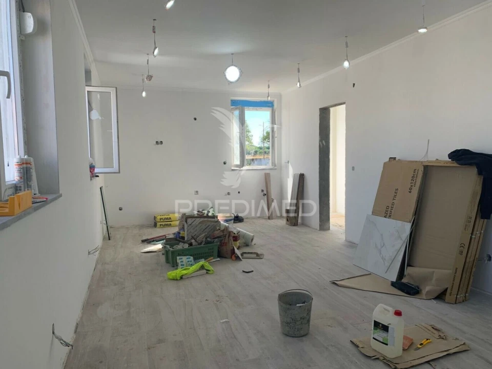 Moradia T2 para Venda em Couço Foto 4