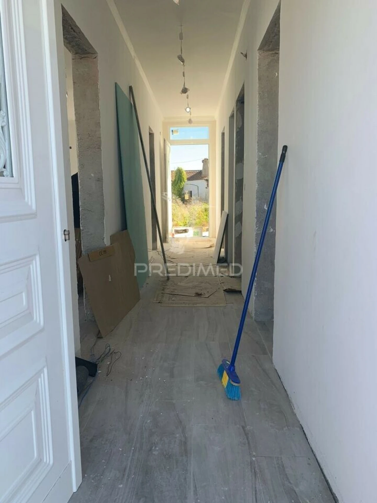 Moradia T2 para Venda em Couço Foto 3