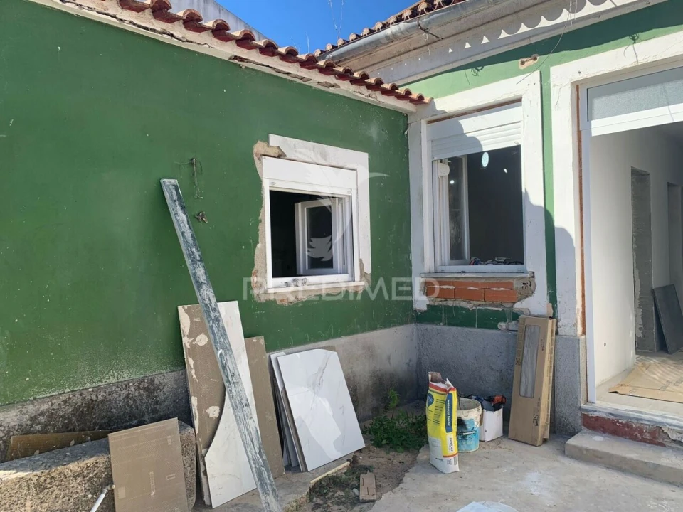 Moradia T2 para Venda em Couço Foto 23