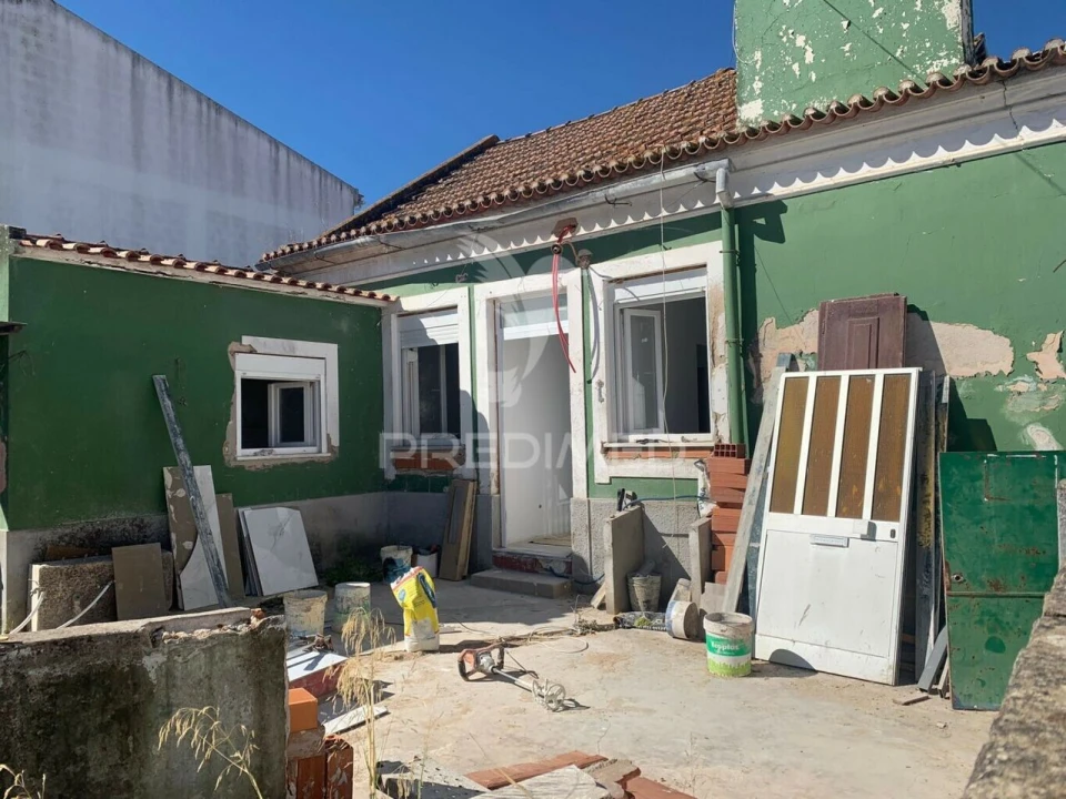 Moradia T2 para Venda em Couço Foto 21