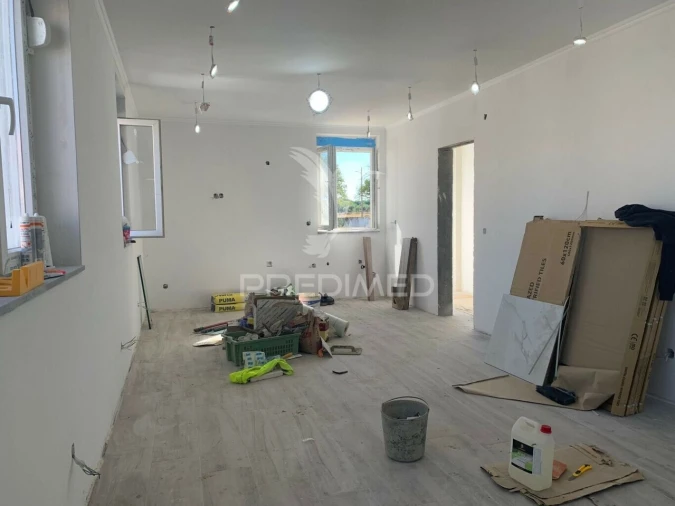 Moradia T2 para Venda em Couço Foto 4