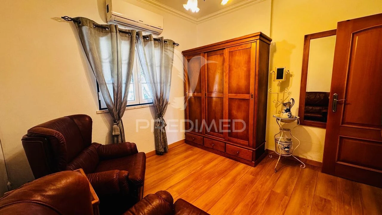 Moradia T5 para Venda em Boavista dos Pinheiros Foto 28