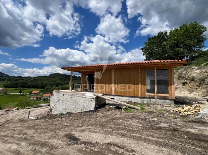 Moradia T2 para Venda em Serzedelo Foto 8