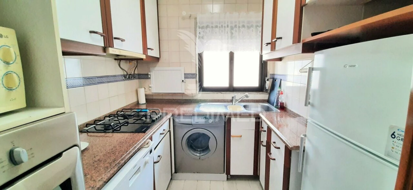 Apartamento T2 para Venda em Pontinha e Famões Foto 8